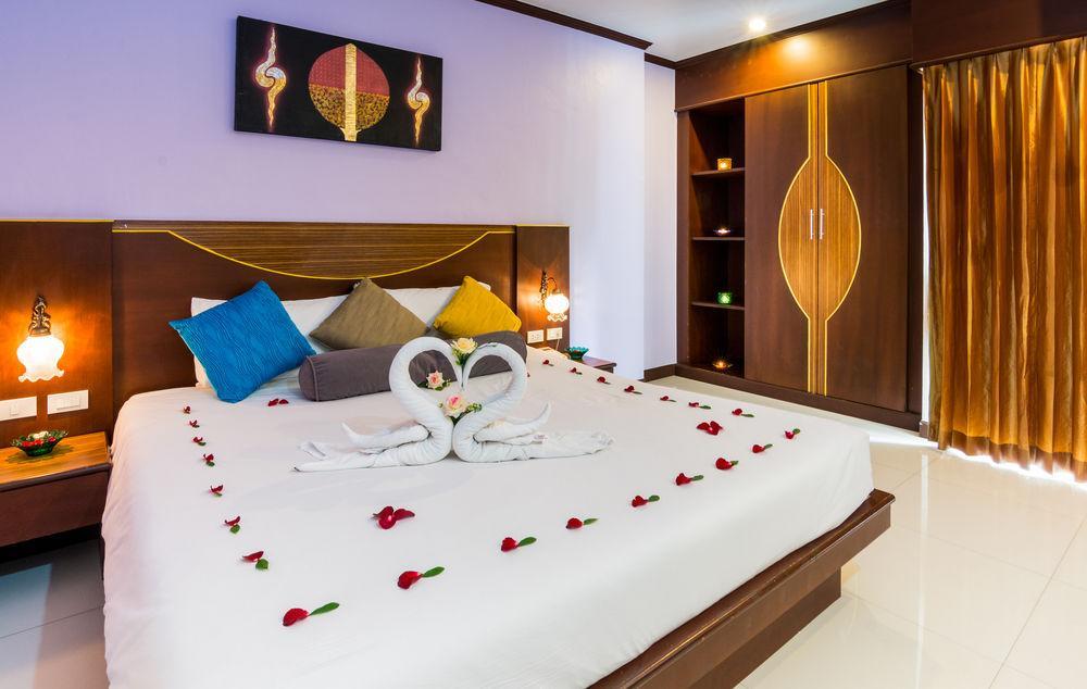 Sharaya Boutique Hotel Patong Phuket Bagian luar foto